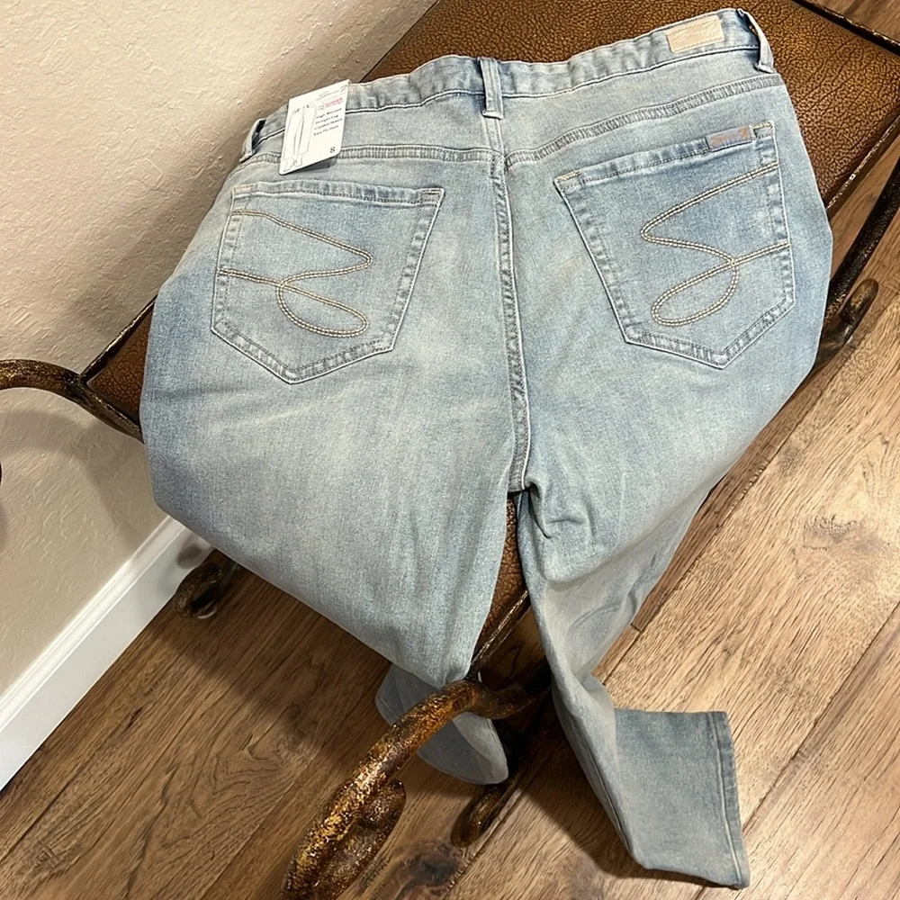 New Seven 7 Lady Stone Wash Distressed Premium Jeans High Waisted Rise Straight! - Picture 2 of 9